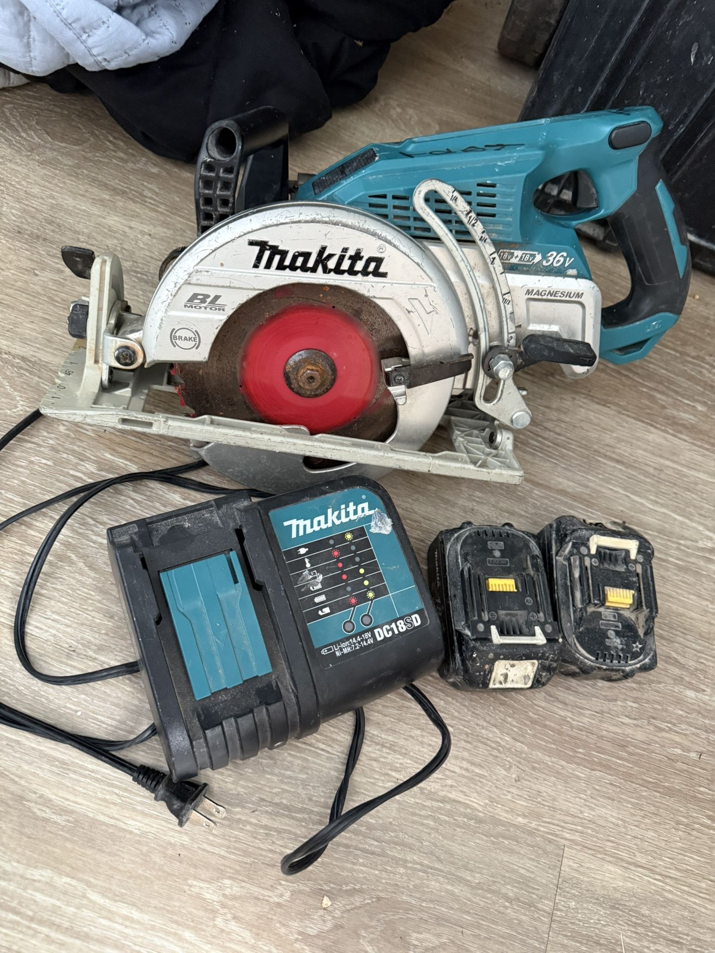 Makita Saw