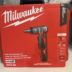 Milwaukee M12 PEX Expander Kit