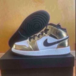 Nike Air Jordan 1 Mid SE GS Metallic Gold Size 6Y/7.5W Brand New