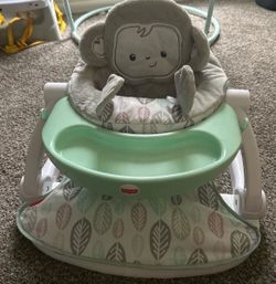 Fisher-Price portable baby chair sit me up floor seat with snack tray (New) no box