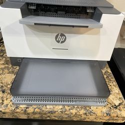 REDUCED/HP LASER PRINTER