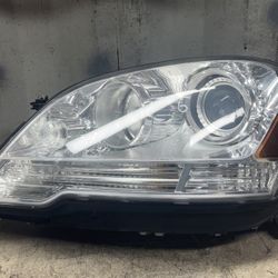 2009 2010 2011 Mercedes-Benz ML350 ML500 Left Driver Side Headlight OEM