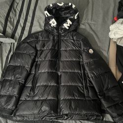 Unisex Moncler Puffer Jacket