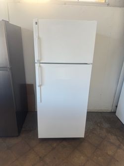 USED HOTPOINT REFRIGERATOR