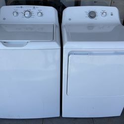 Washer And Dryer Set In Excellent Condition 
