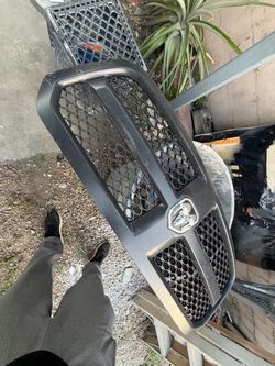 2017-2022 ram 1500 grille grill