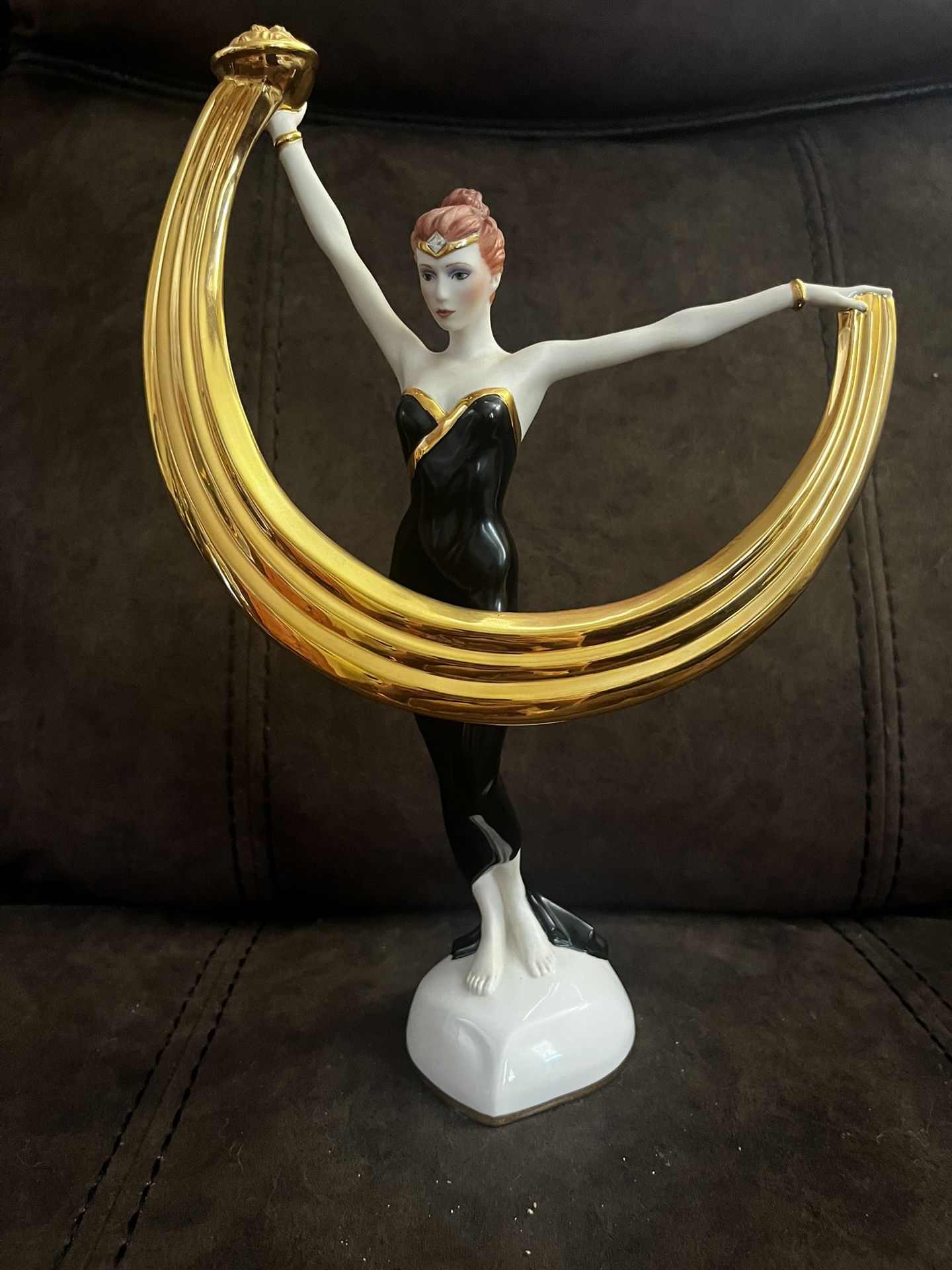 Franklin Mint Promise Of Gold Porcelain Sculpture