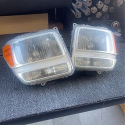 Dodge Nitro Headlights 