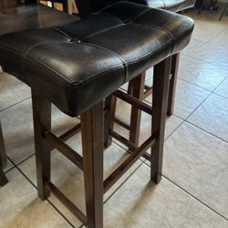 2 Bar Stools $60