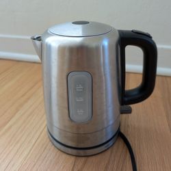 Amazon Basics Kettle 
