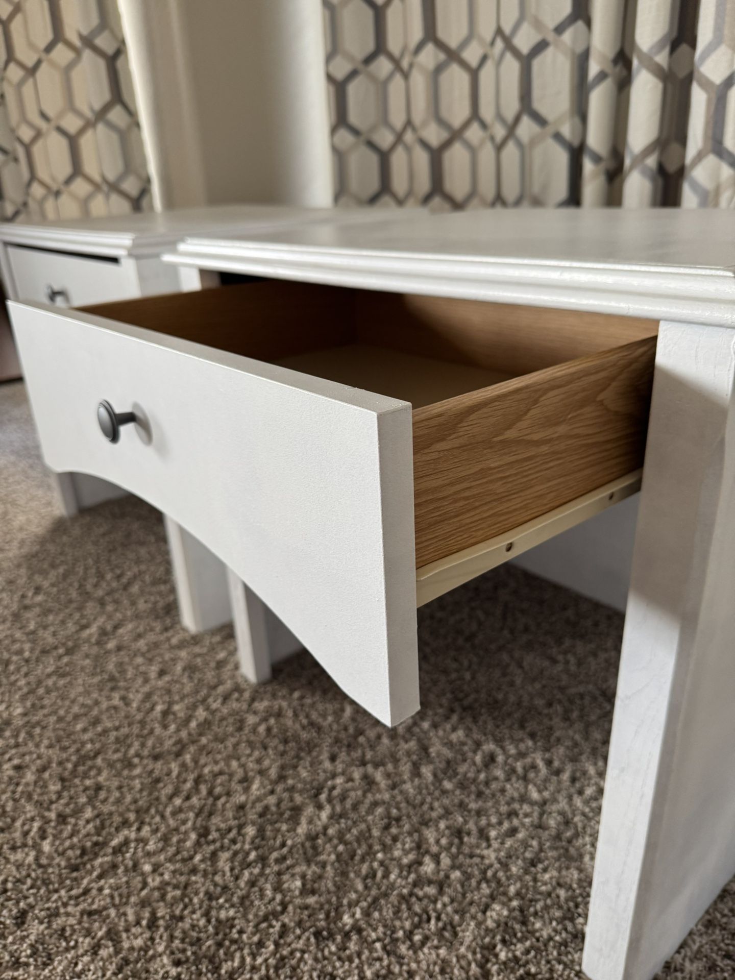 End Tables / Nightstands