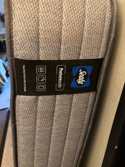Full-size mattress set