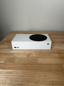 Xbox Series S *Great Condition*