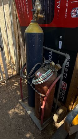 Oxy acetylene tanks