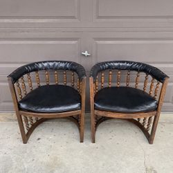 Pair of Barrel Spindle Club Chair 