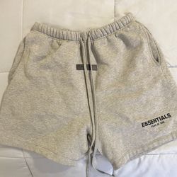 Fear of God ESSENTIALS Sweat Shorts – Heather Gray – Size S