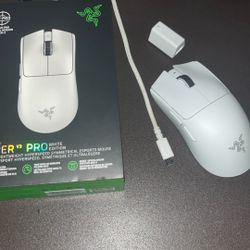 Razer Viper V3 Pro White Edition 