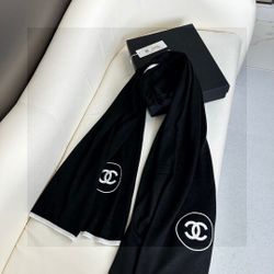 long scarf