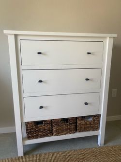 Modern White 3 Drawer Stand-up Dresser