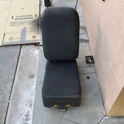 Chevy Silverado - Jump Seat 99-07 GMT-800
