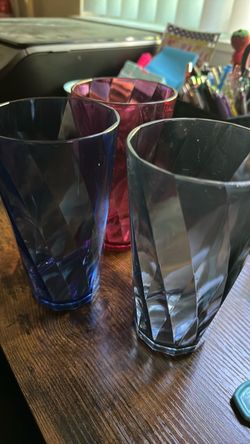 Colored Plastic Tumbler Cups Set of 3