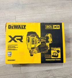 DeWalt 🔥XR 20V 15° Coil Roofing Nailer Kit