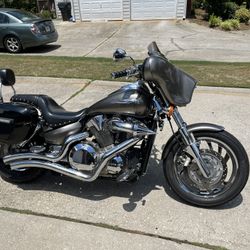 2005 Honda 1300