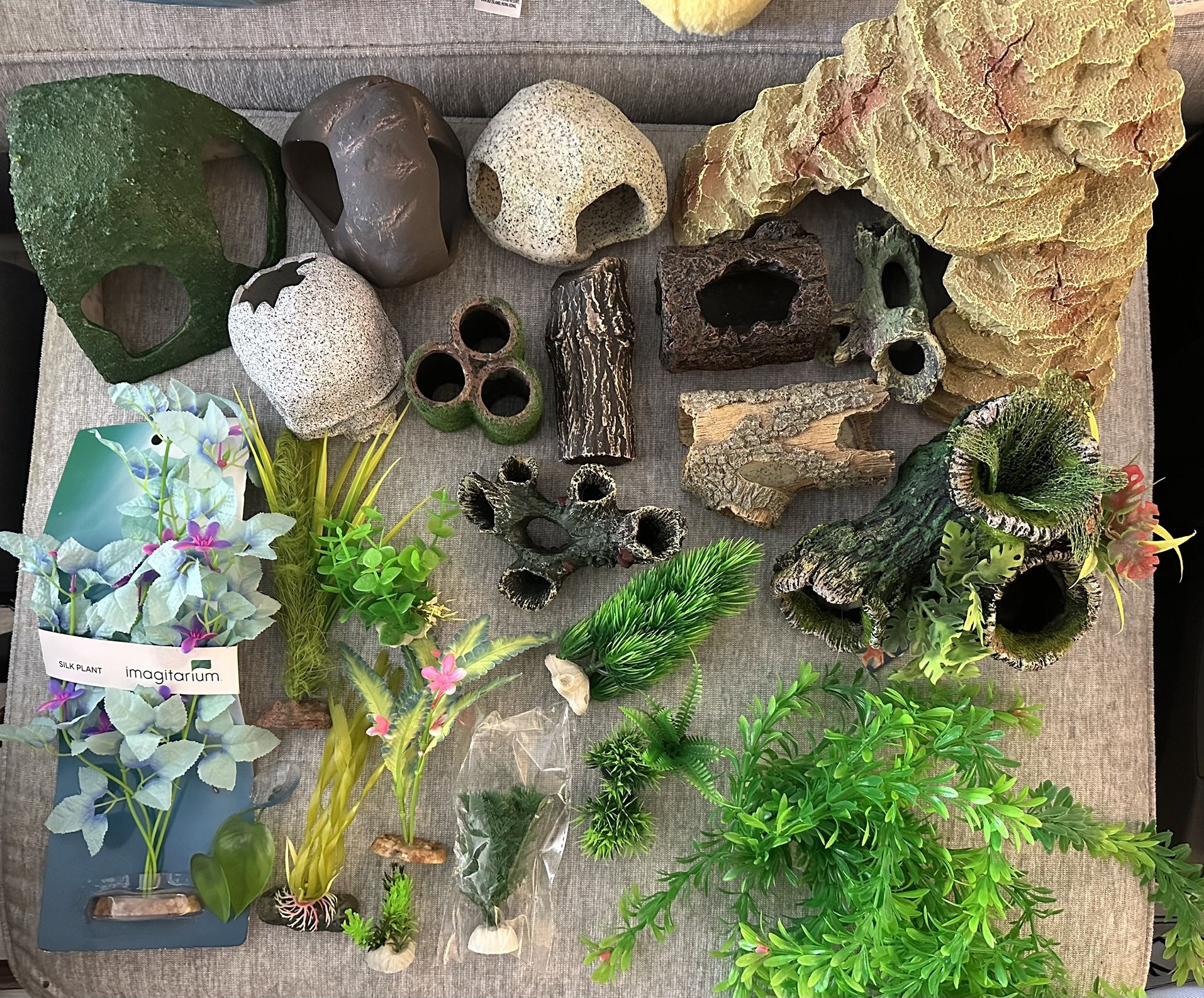 New and gently used aquarium items