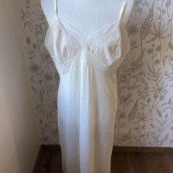 Vintage Vanity Fair Cream Long Nightgown Size 40 XL