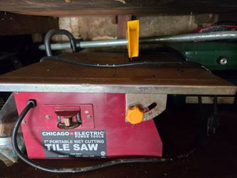 Chicago wet cutting tile Saw