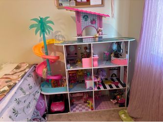 LOL doll house