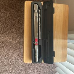 Snap On 3/8 Nm Torque Wrench NEW In Case