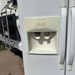 Side-By-Side Frigidaire refrigerator, Icemaker Works Great And So Does The Water