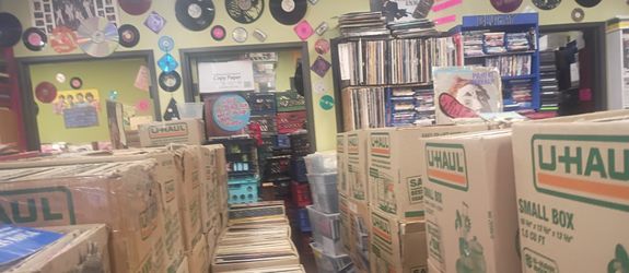 Huge Sale Thursday Thu Sunday 9 To 4 