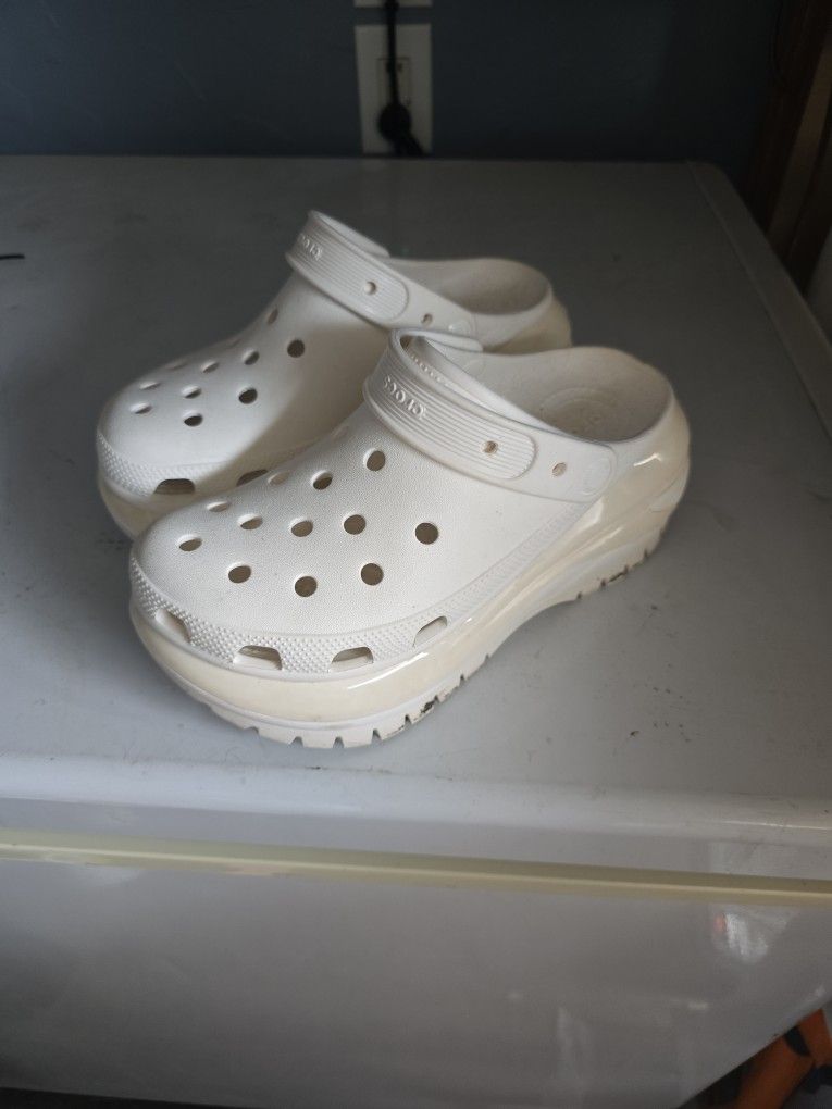 Crocs