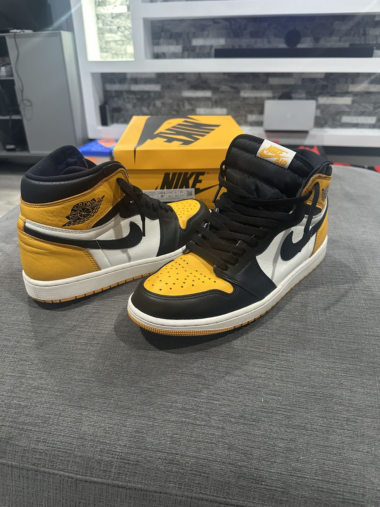 Air Jordan 1 Reteo  High OG