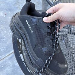 Men Shoes. Size 12 Original 