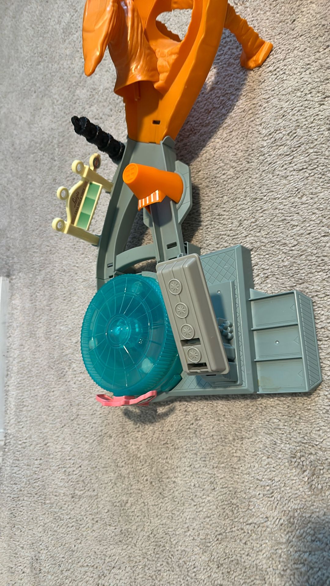 Disney Pixar Cars Mini Racers Radiator Springs Spin Out Playset