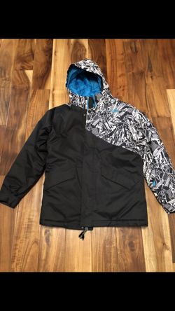 Winter Jacket North Face Size XL 18 Youth . Runs Smaller Fit 15 Years Old Boy 