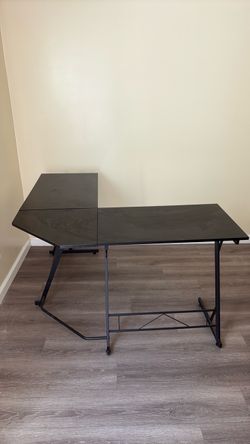 L Shaped Gaming Desk