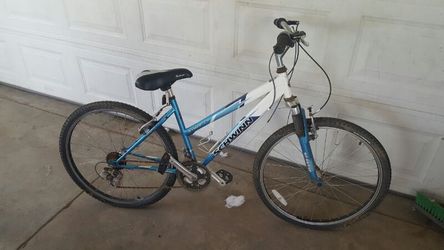 schwinn Womens bike