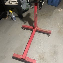 heavy duty Pittsburgh 1/2 ton Engine stand.
