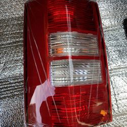 Tail Light Left Side 2008-2017 Jeep Patriot 