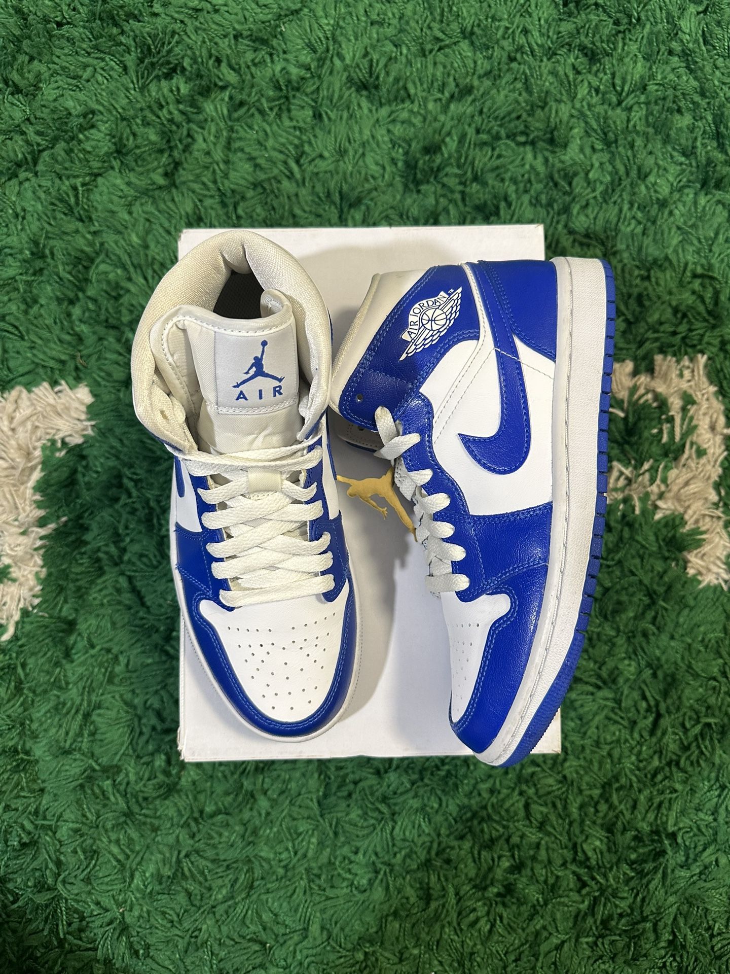 Nike Air Jordan 1 Mid Kentucky Blue Size 7 Womens