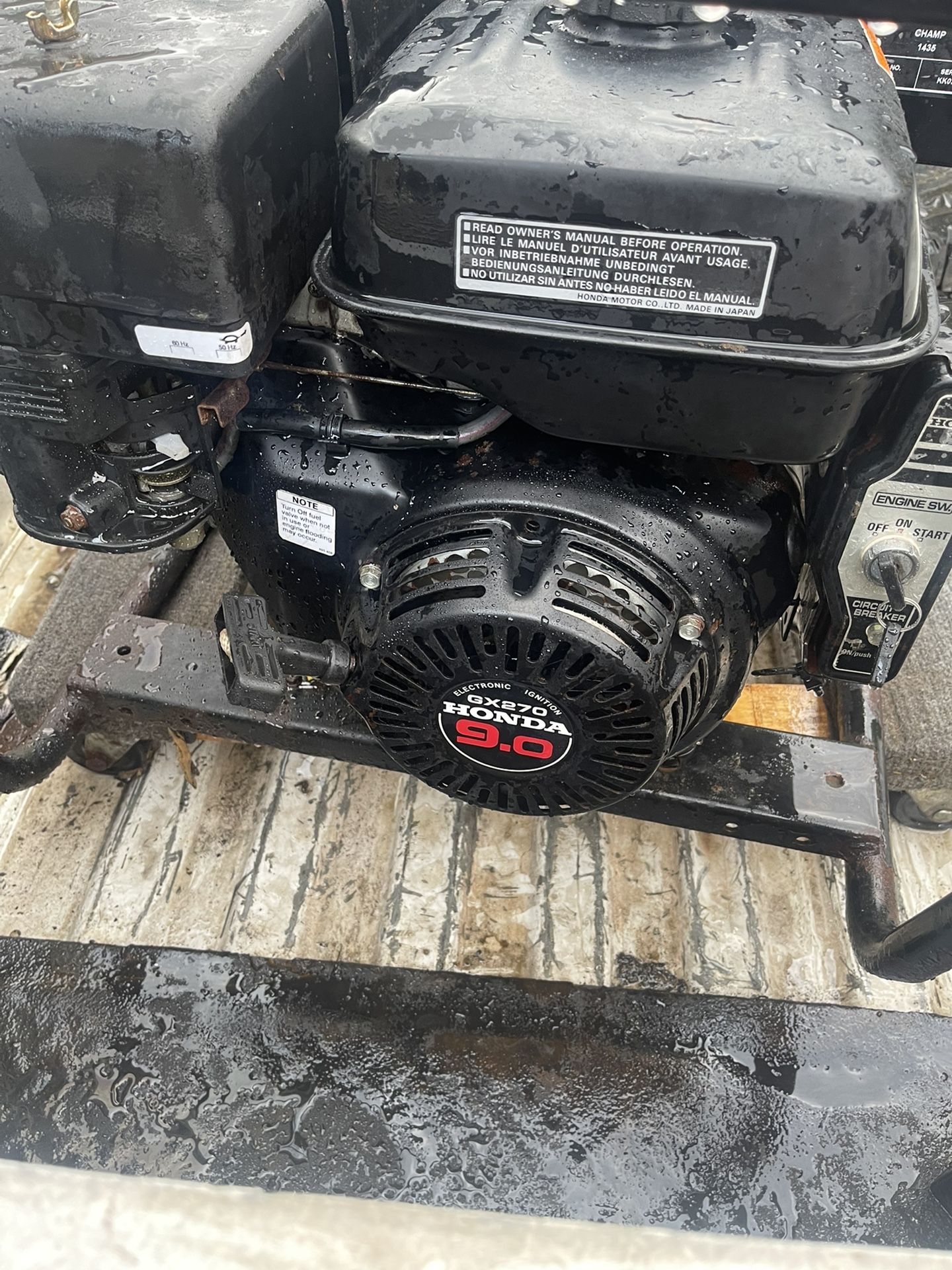 Hobart gas welder 140 amps 4500 watts honda engine for sale in des