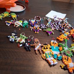 Keychains $1,