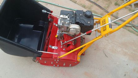 Mclane 7 blade reel mower for Sale in El Paso, TX - OfferUp