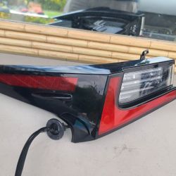 2021 - 2025 LEXUS IS IS300 IS350 IS500 LEFT TAILAMP DRIVER SIDE GENUINE USED OEM.  H3