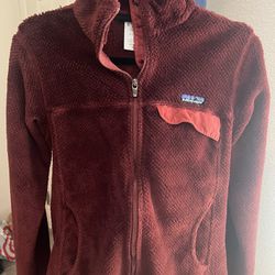 Classic womens Patagonia Sweater