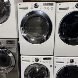 LG White Front Load Washer And Gas Dryer Set 